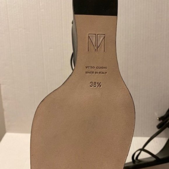 NOW ONLY $60.00 - TAMARA MELLON SANDALS (size 38 1/2 Italy / 8 US) - Picture 10 of 10